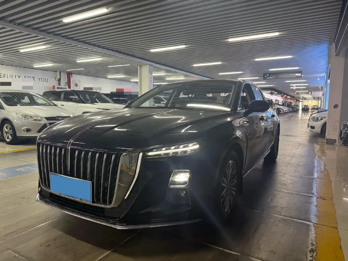 2023 HongQi H5 2.0T 224HP L4 8AT
