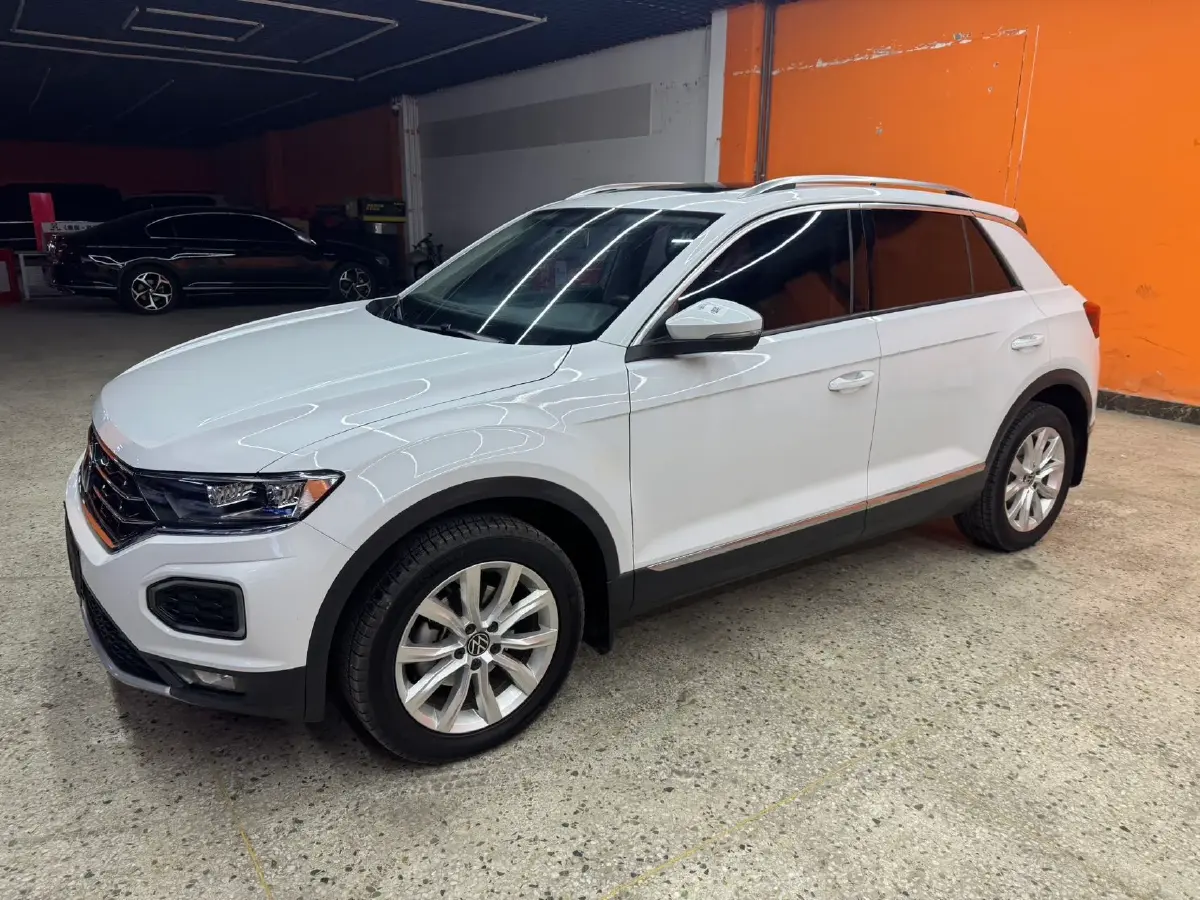 2022 Volkswagen T-Roc 1.4T 150HP L4 7DCT