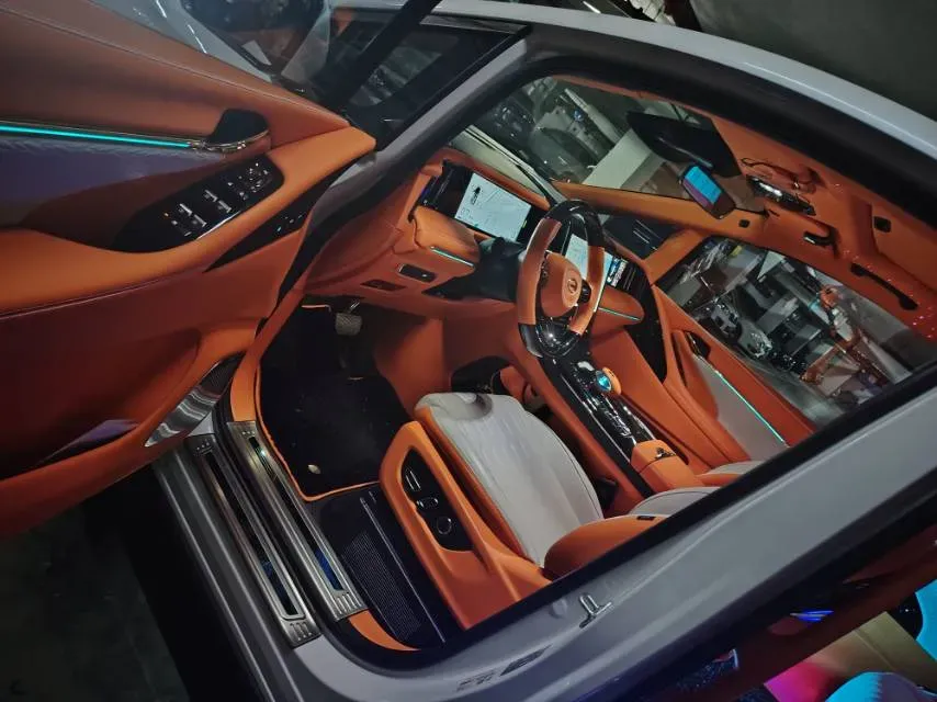 2024 GAC Trumpchi M8 2.0T 252HP L4 8AT,autocango,china used car exporter,china ev exporter,chinese used car exporter,chinese used ev exporter