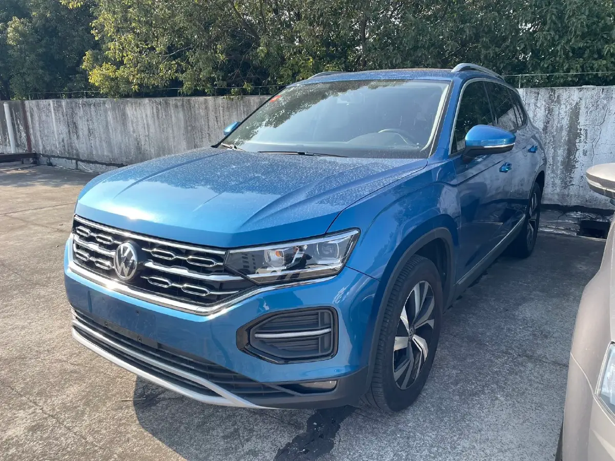 2019 Jeep Cherokee 2.0T 234HP L4 9AT