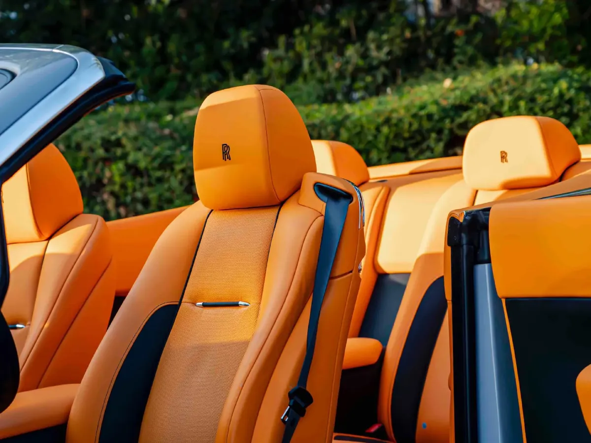 2018 Rolls-Royce Dawn 6.6T 571HP V12 8AT,autocango,china used car exporter,china ev exporter,chinese used car exporter,chinese used ev exporter