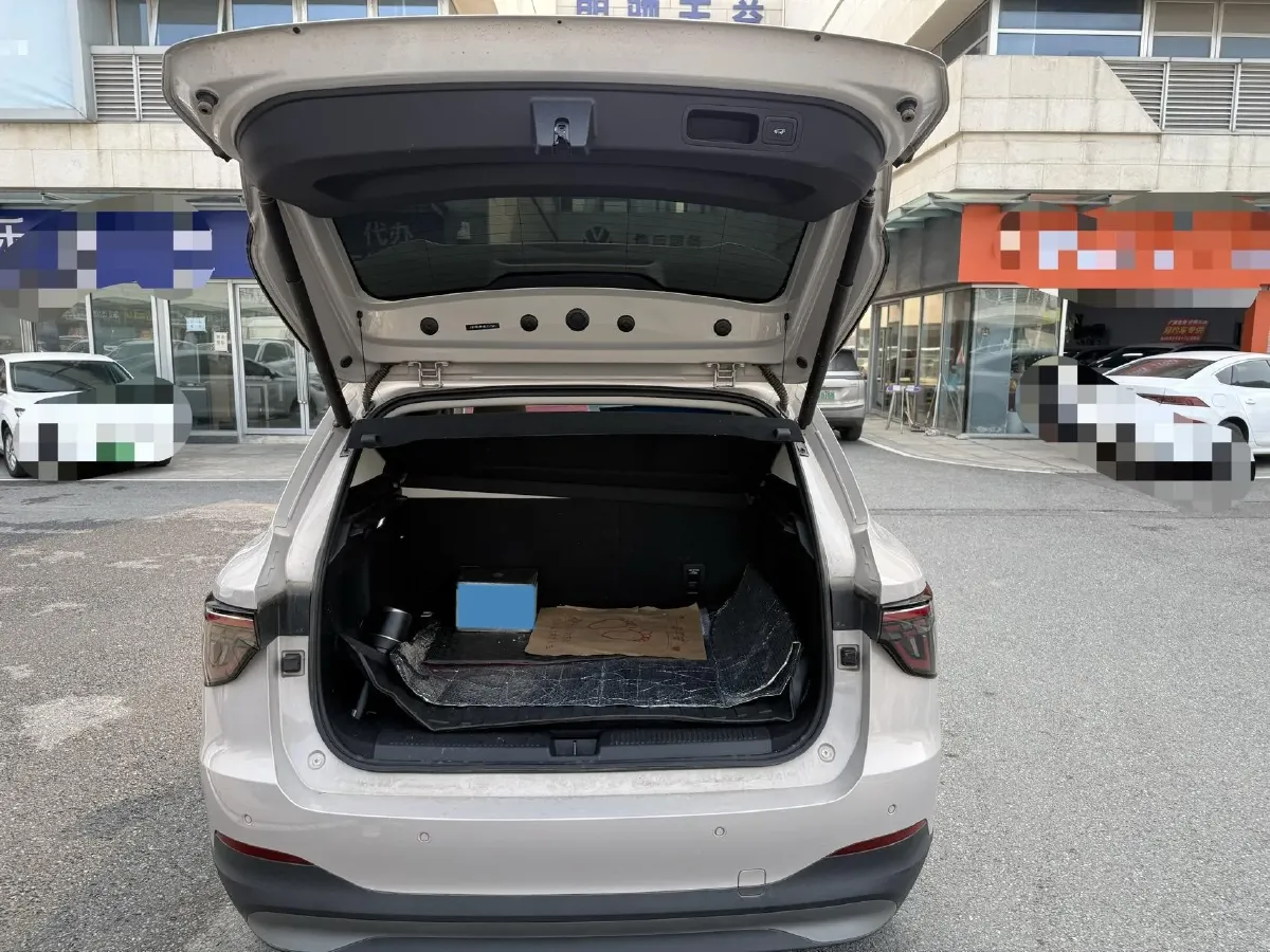 2025 MG MG ES5 BEV 62.2KWH,autocango,china used car exporter,china ev exporter,chinese used car exporter,chinese used ev exporter