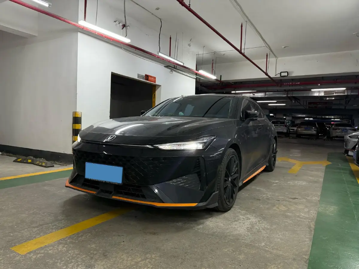 2024 ChangAn UNI-V 1.5T 188HP L4 7DCT