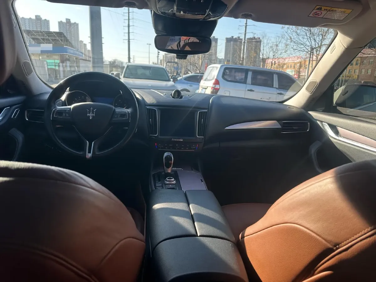 2018 Maserati Levante 3.0T 350HP V6 8AT,autocango,china used car exporter,china ev exporter,chinese used car exporter,chinese used ev exporter