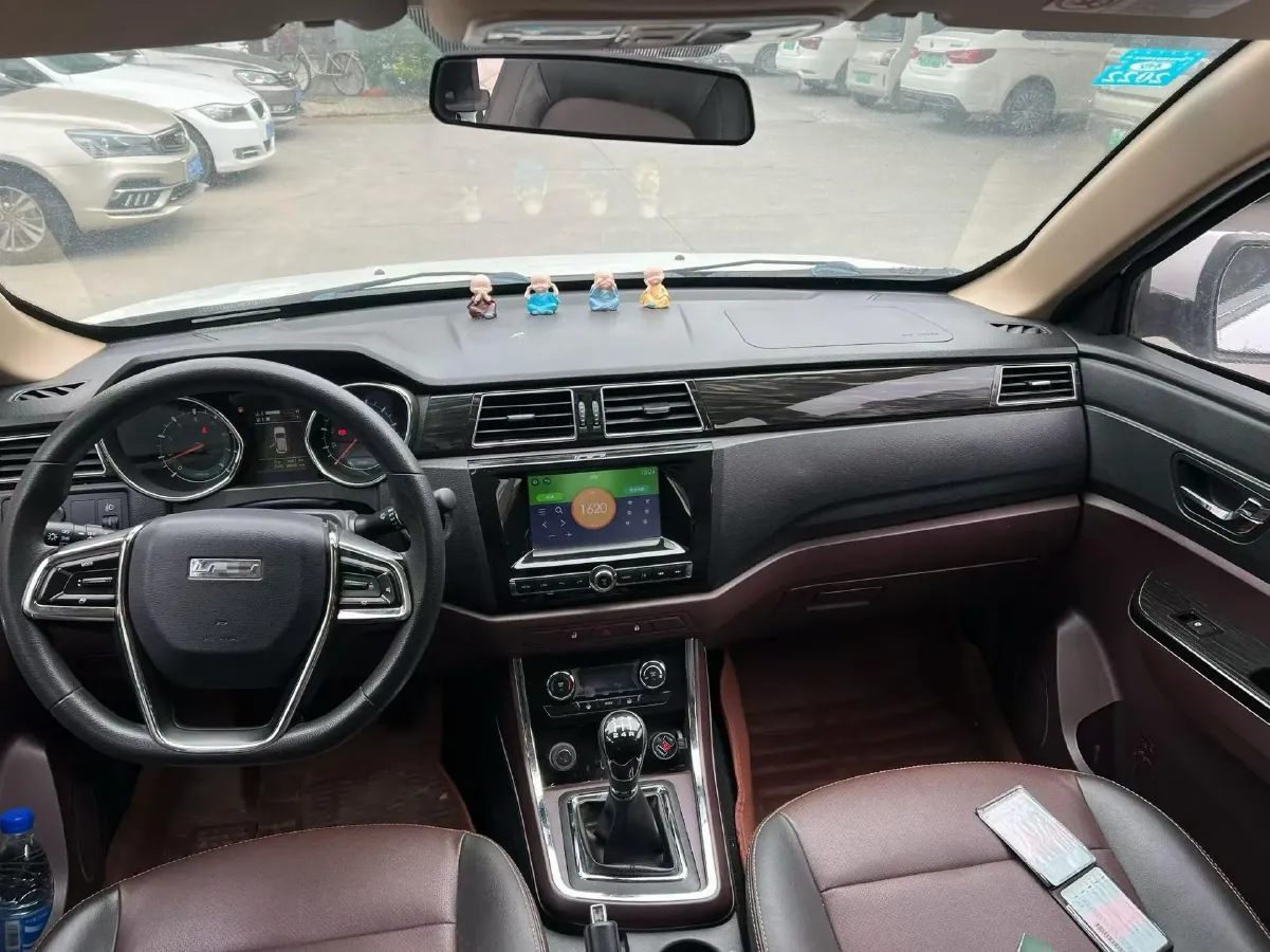 2016 LiFan MaiWei 1.5L 109HP L4 5MT,autocango,china used car exporter,china ev exporter,chinese used car exporter,chinese used ev exporter