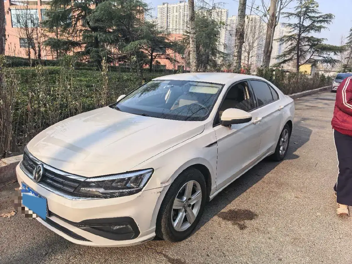 2019 Volkswagen T-Cross 1.4T 150HP L4 7DCT