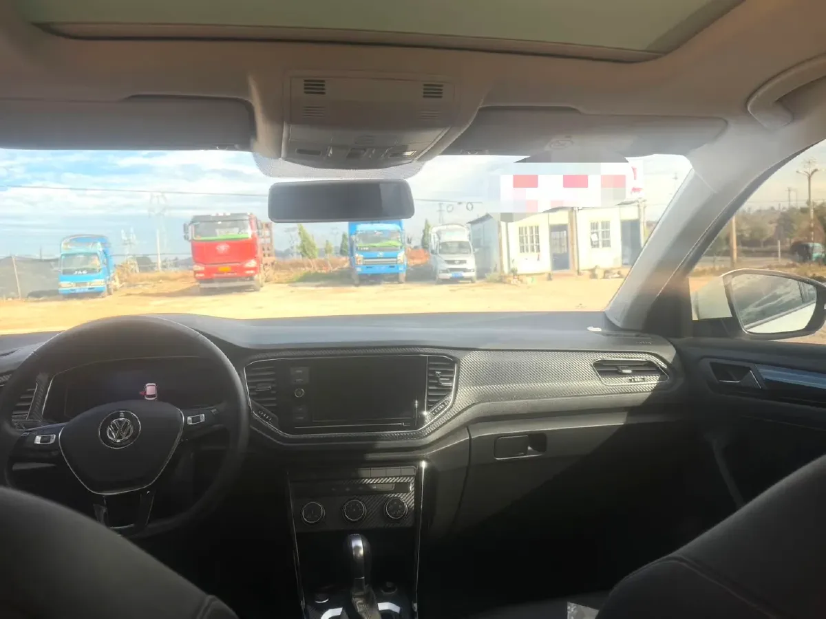 2020 Volkswagen T-Roc 1.4T 150HP L4 7DCT,autocango,china used car exporter,china ev exporter,chinese used car exporter,chinese used ev exporter