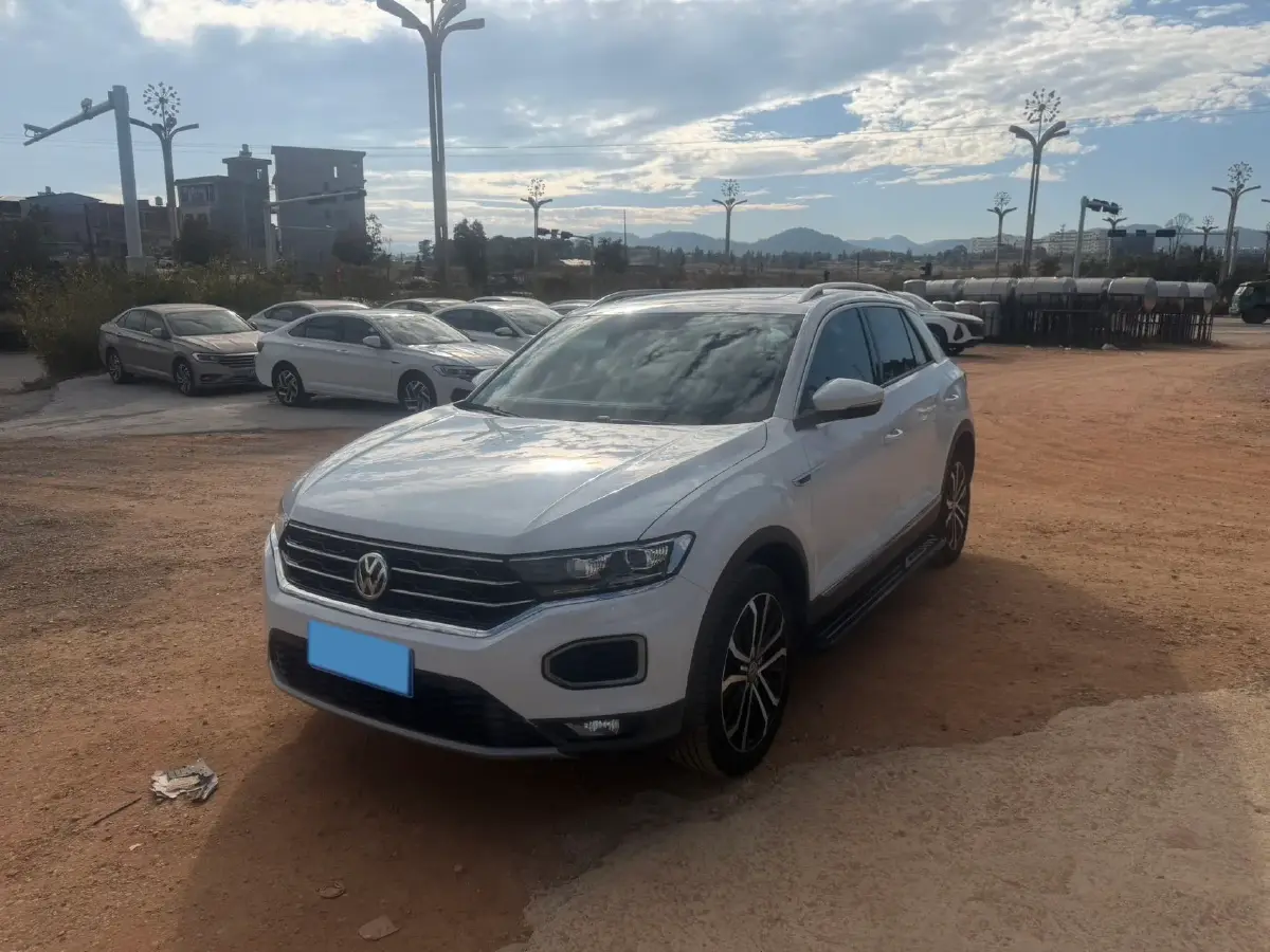 2020 Volkswagen T-Roc 1.4T 150HP L4 7DCT