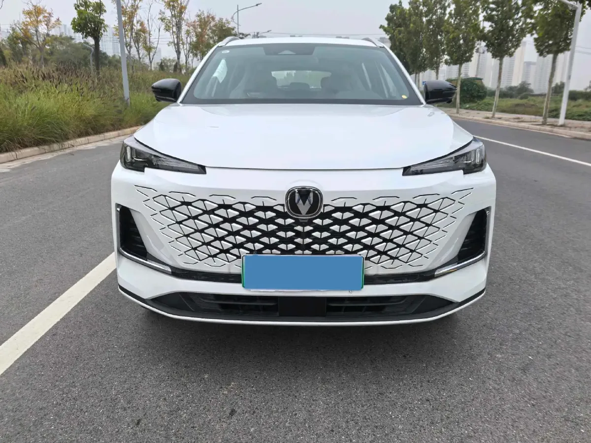 2025 ChangAn CS55PLUS PHEV 1.5L 98HP L4 E-CVT PHEV,autocango,china used car exporter,china ev exporter,chinese used car exporter,chinese used ev exporter