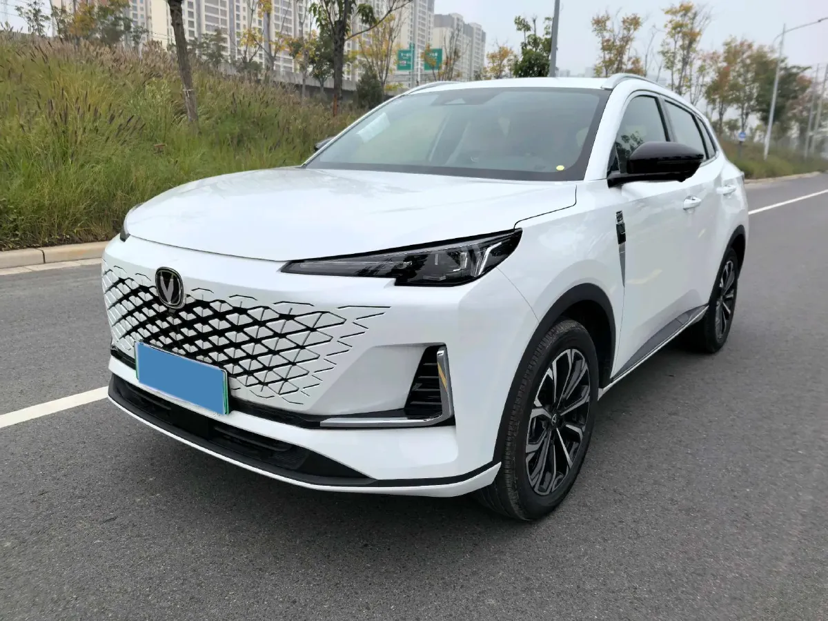 2025 ChangAn CS55PLUS PHEV 1.5L 98HP L4 E-CVT PHEV,autocango,china used car exporter,china ev exporter,chinese used car exporter,chinese used ev exporter