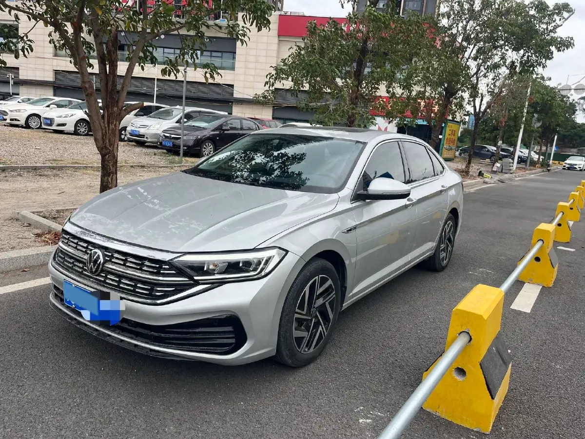 2023 Volkswagen Sagitar 1.4T 150HP L4 7DCT