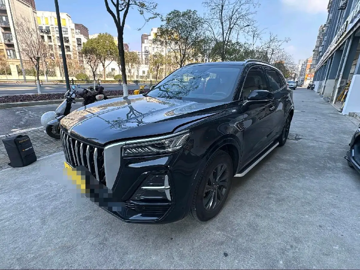 2023 HongQi HS5 2.0T 252HP L4 8AT