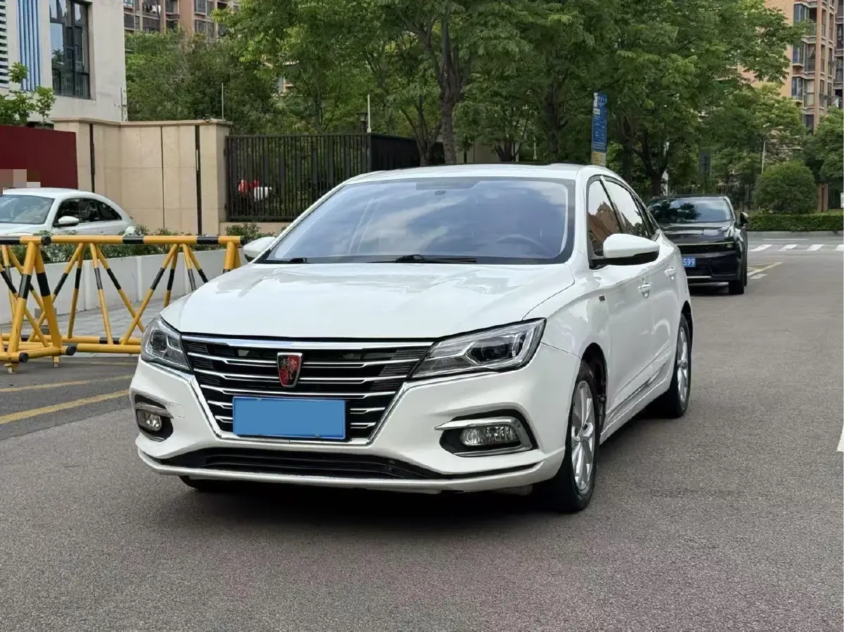 2019 Roewe i5 1.5L 120HP L4 CVT