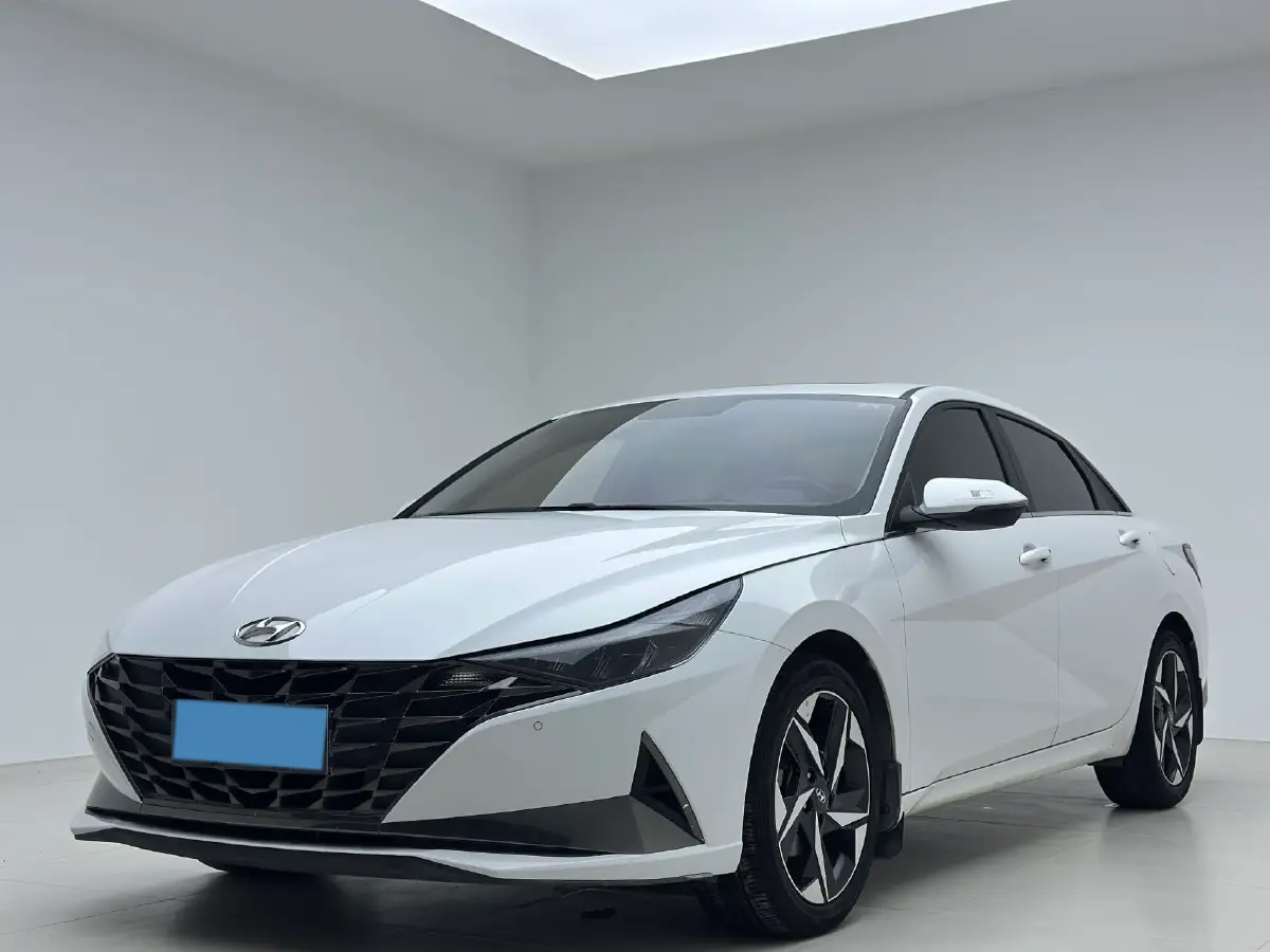 2021 Hyundai Elantra 1.5L 115HP L4 CVT