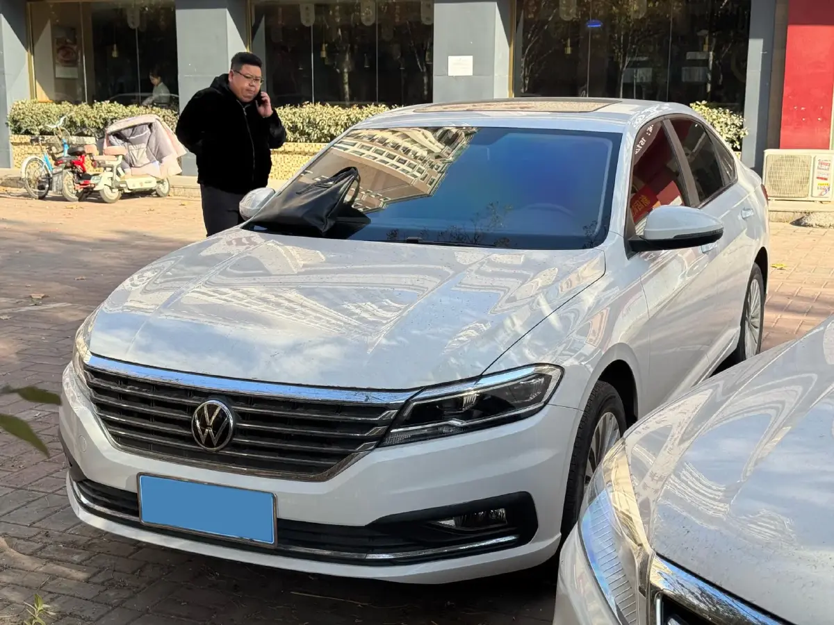 2019 Volkswagen Lavida 1.5L 116HP L4 6AT