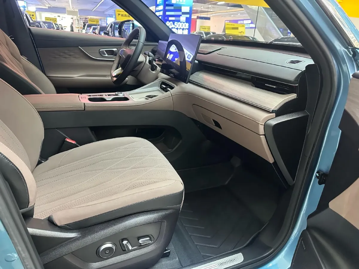 2025 Chery Tiggo8 PLUS C-DM 1.5T 156HP L4 1DHT PHEV,autocango,china used car exporter,china ev exporter,chinese used car exporter,chinese used ev exporter