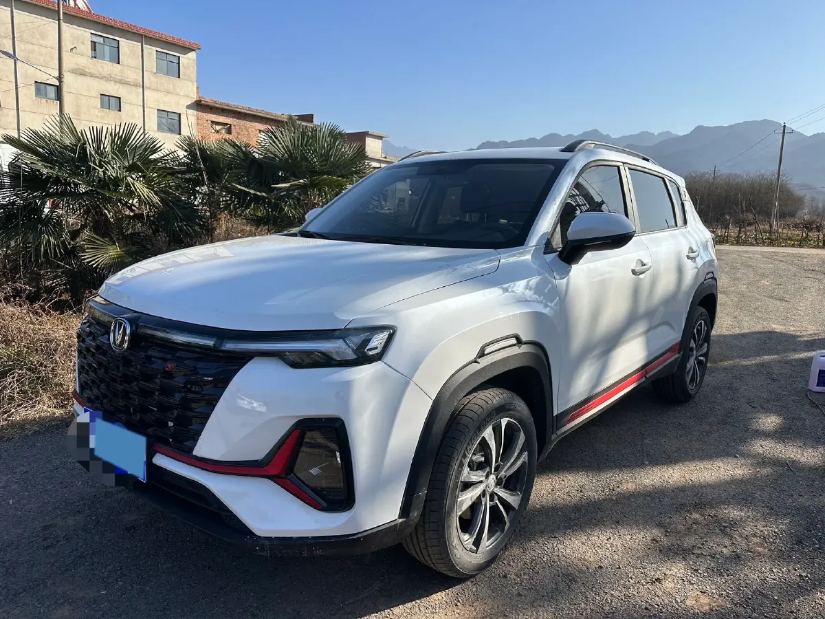 2023 ChangAn CS35 Plus 1.4T 160HP L4 7DCT,autocango,china used car exporter,china ev exporter,chinese used car exporter,chinese used ev exporter