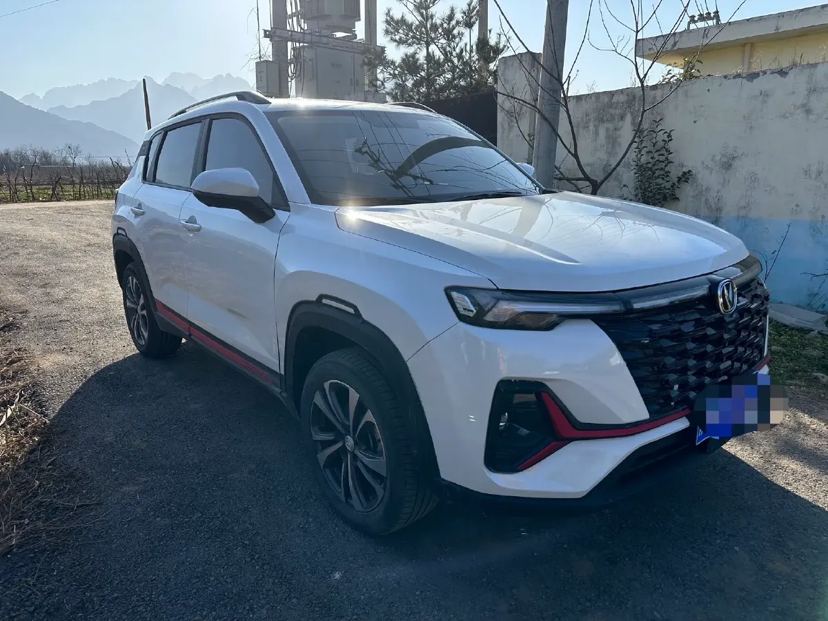 2023 ChangAn CS35 Plus 1.4T 160HP L4 7DCT,autocango,china used car exporter,china ev exporter,chinese used car exporter,chinese used ev exporter