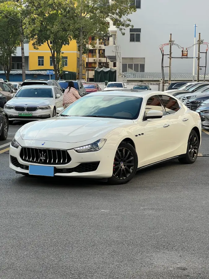 2019 Maserati Ghibli 3.0T 350HP V6 8AT