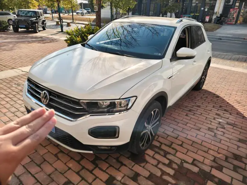 2019 Volkswagen T-Roc 1.4T 150HP L4 7DCT