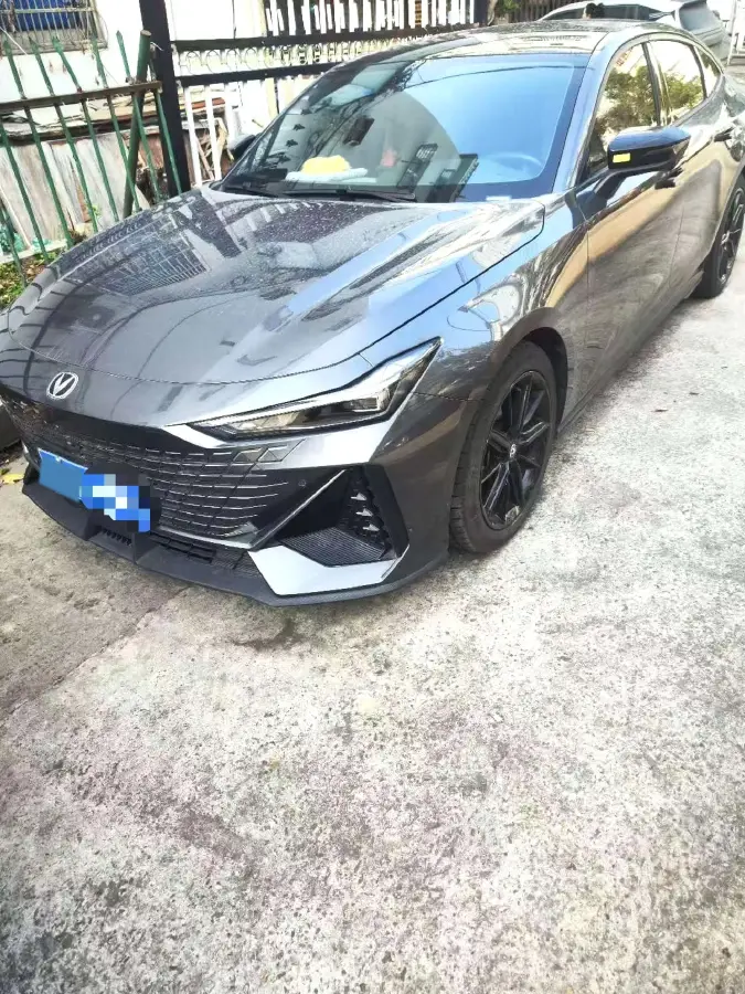 2022 ChangAn UNI-V 1.5T 188HP L4 7DCT