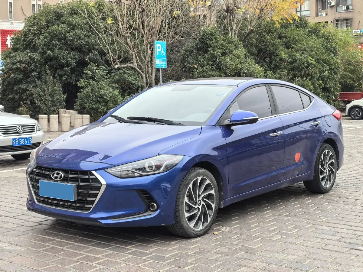 2019 Hyundai Elantra 1.5L 115HP L4 CVT