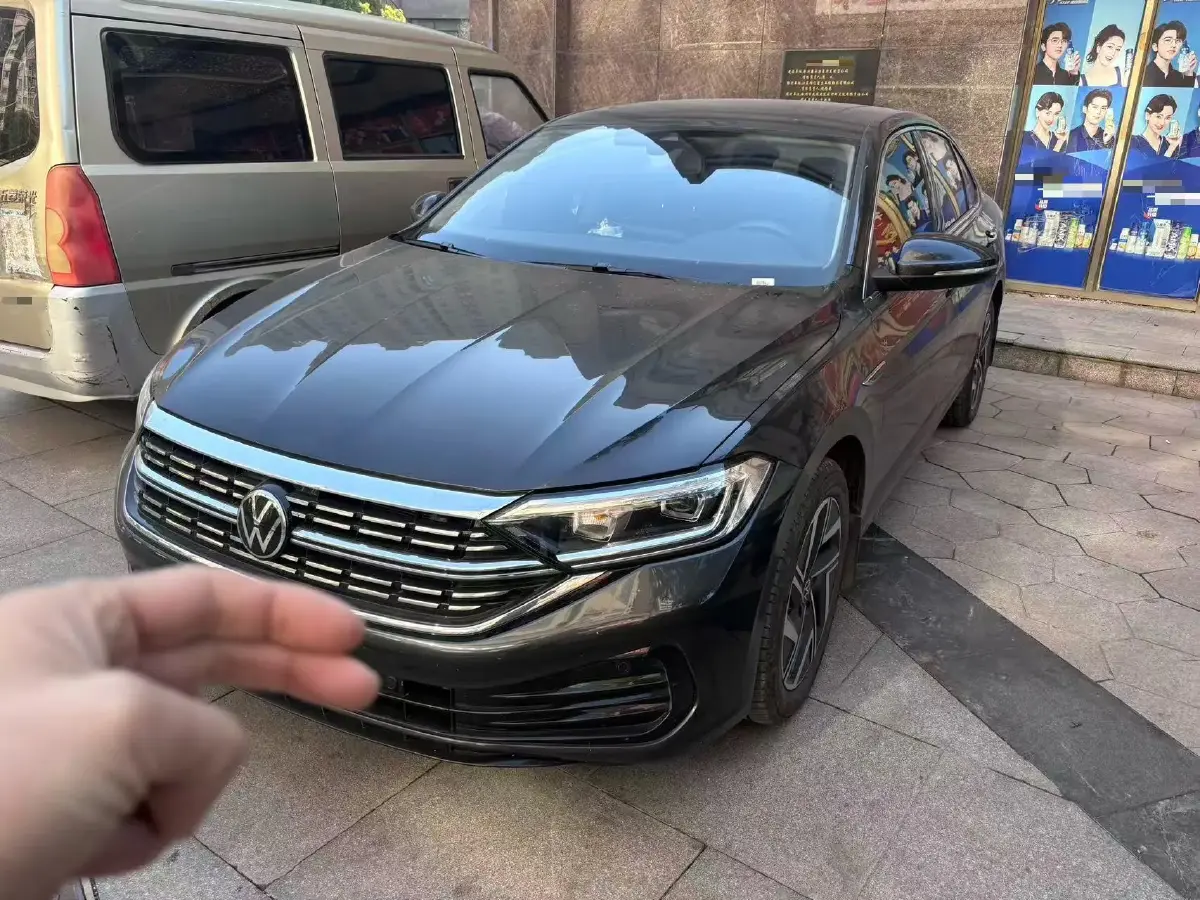 2024 Volkswagen Sagitar 1.5T 160HP L4 7DCT