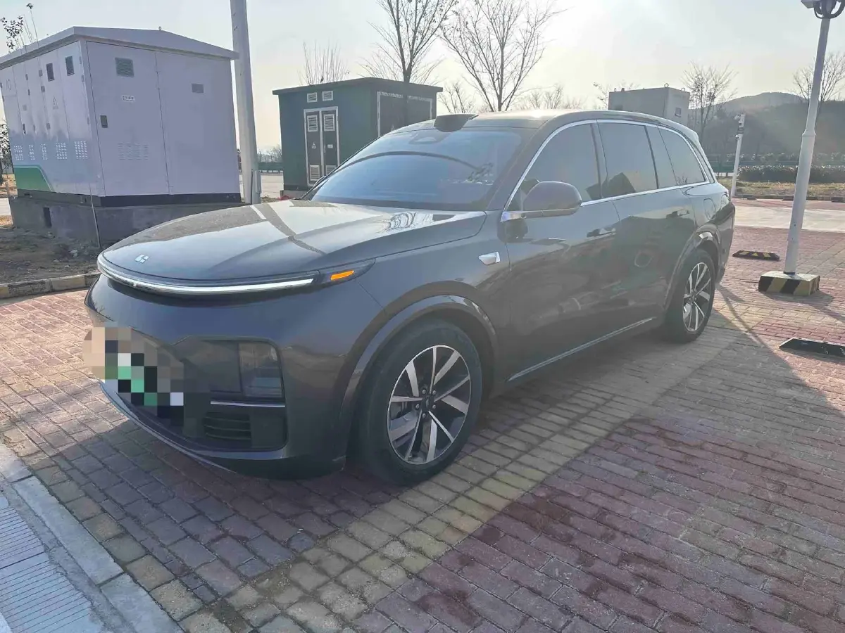 2023 Li L8 Range Extended 154HP REEV 40.9KWH