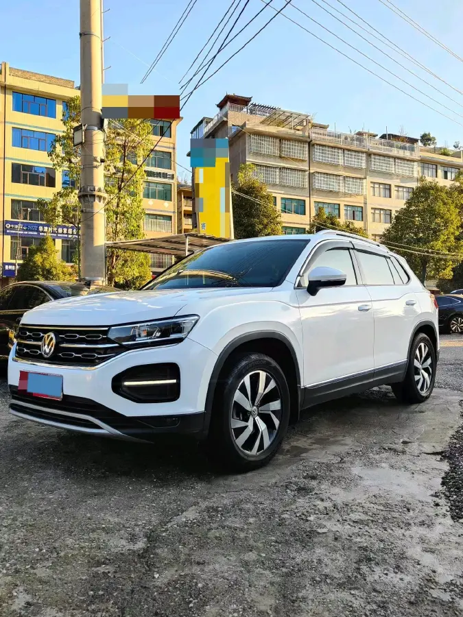 2019 Jeep Cherokee 2.0T 234HP L4 9AT