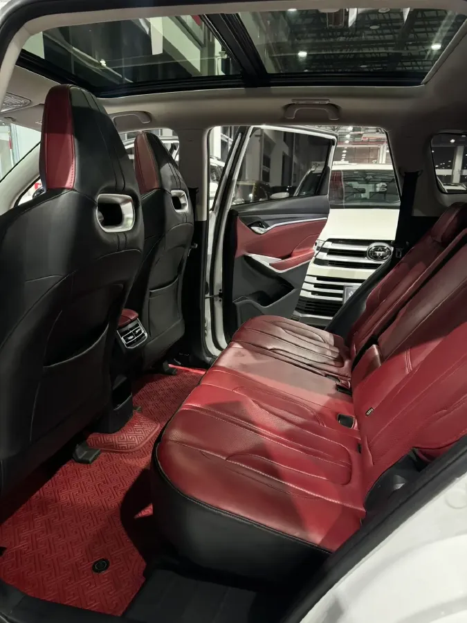 2020 ChangAn CS75 Plus 2.0T 233HP L4 8AT,autocango,china used car exporter,china ev exporter,chinese used car exporter,chinese used ev exporter