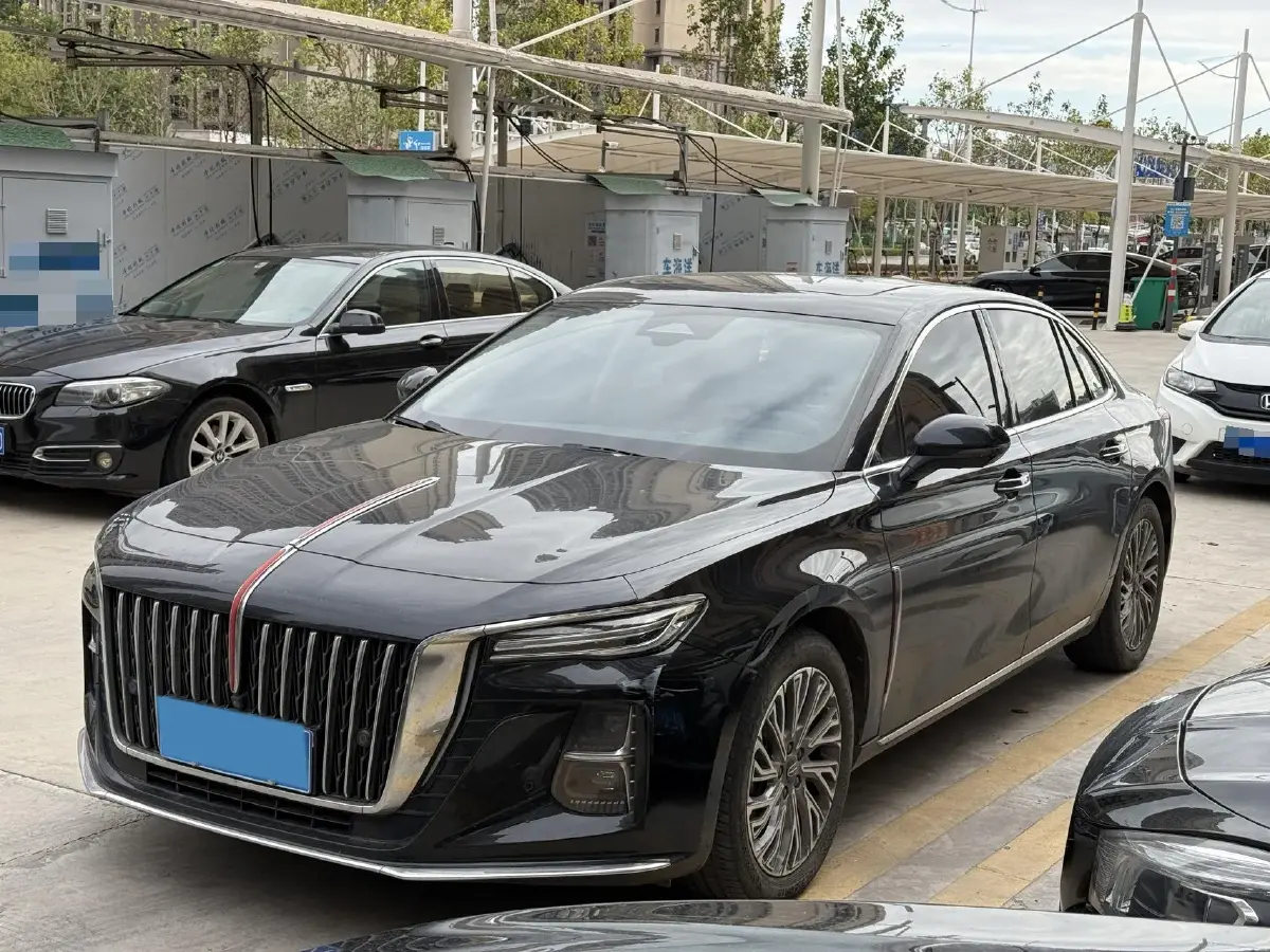 2023 HongQi H5 2.0T 224HP L4 8AT