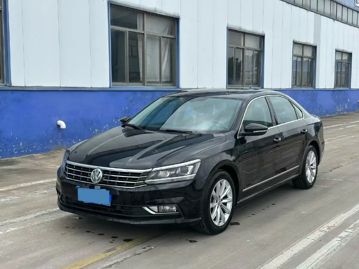 2017 Volkswagen Passat 1.4T 150HP L4 7DCT