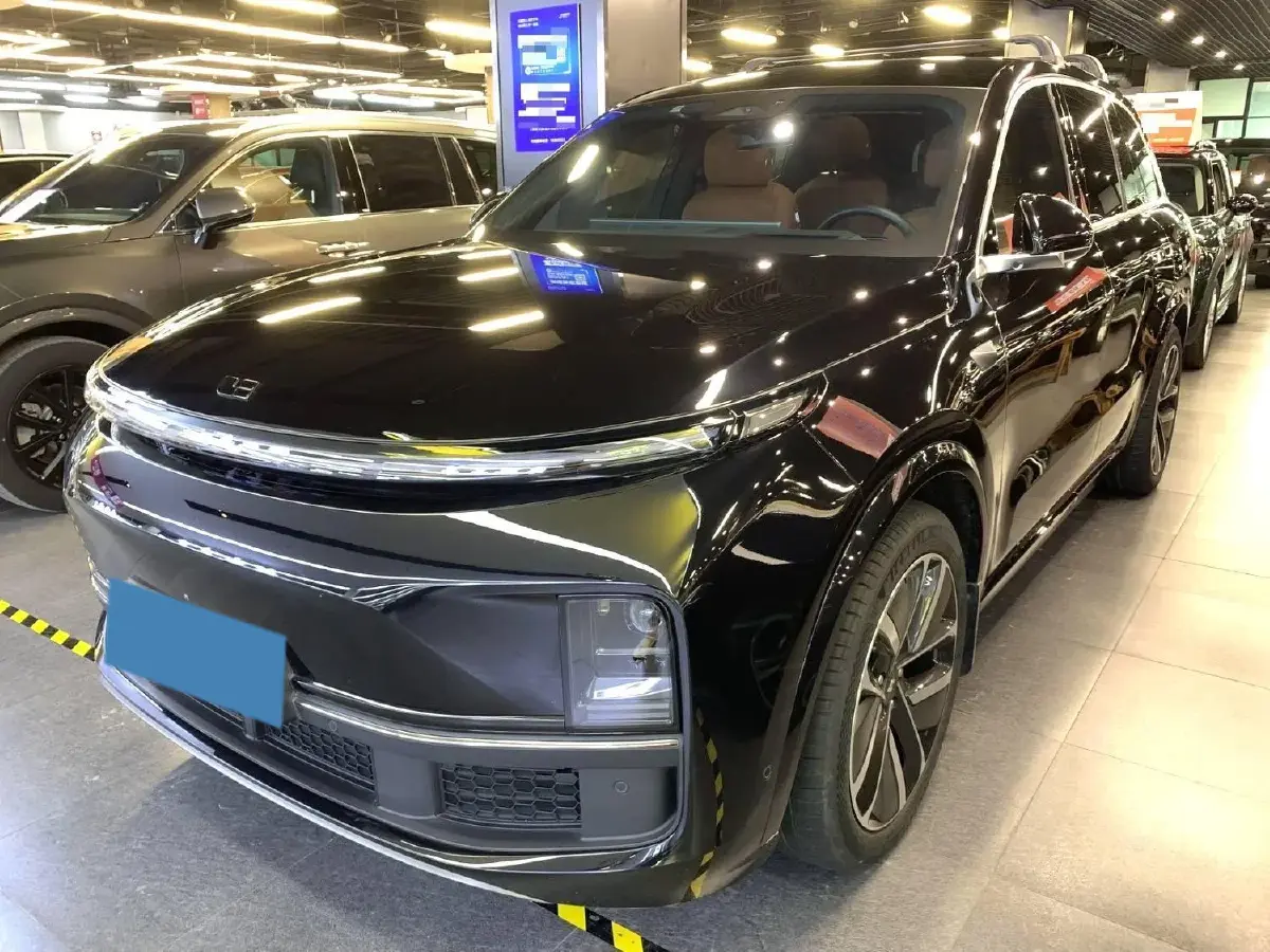 2023 Li L8 Range Extended 154HP REEV 40.9KWH