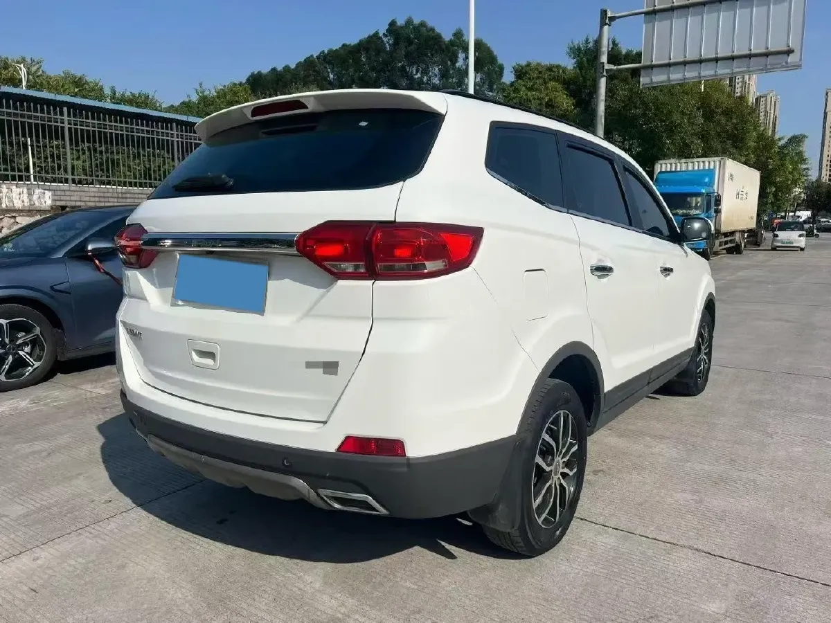 2016 LiFan MaiWei 1.5L 109HP L4 5MT,autocango,china used car exporter,china ev exporter,chinese used car exporter,chinese used ev exporter