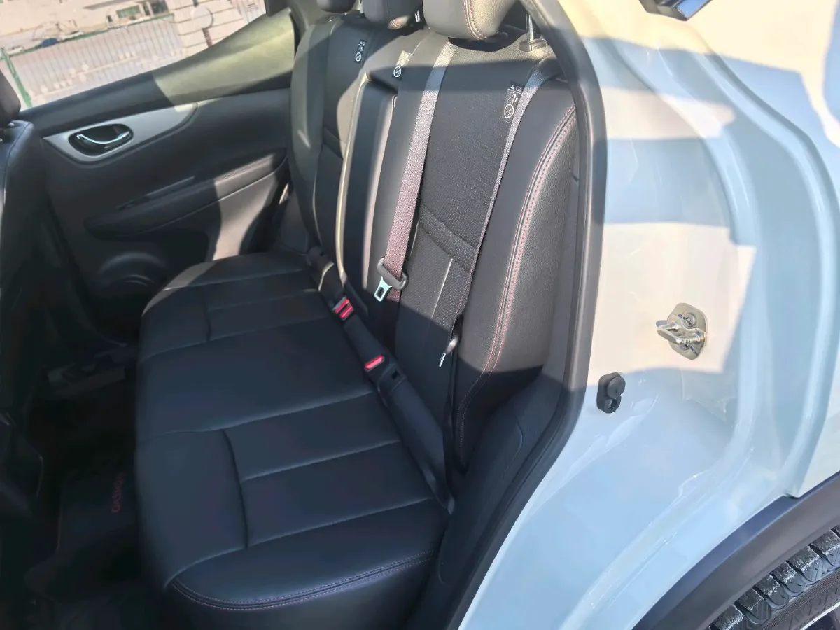 2021 Nissan Qashqai 2.0L 151HP L4 CVT,autocango,china used car exporter,china ev exporter,chinese used car exporter,chinese used ev exporter