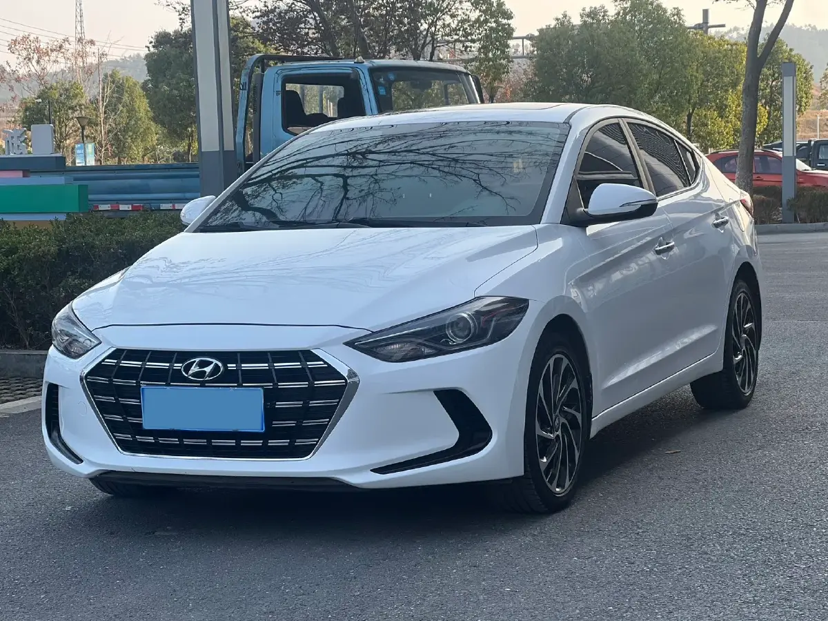 2019 Hyundai Elantra 1.4T 130HP L4 7DCT