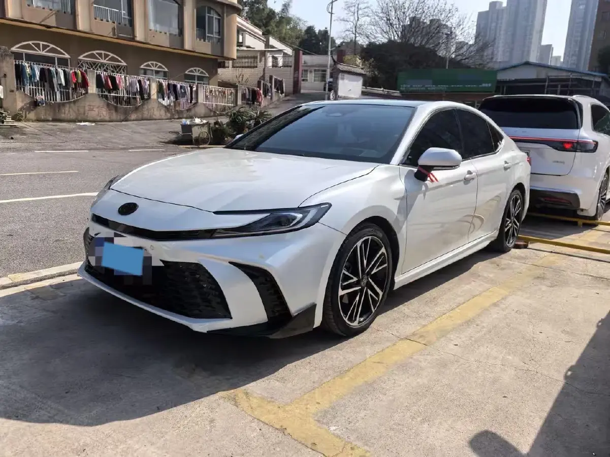 2024 Toyota Camry 2.0L 173HP L4 CVT