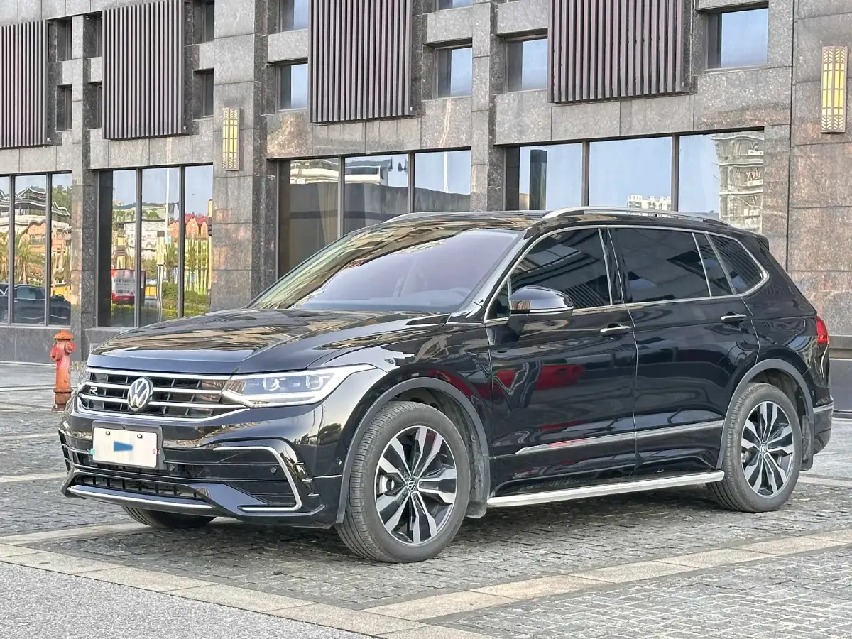 2024 Volkswagen Tiguan L 2.0T 186HP L4 7DCT