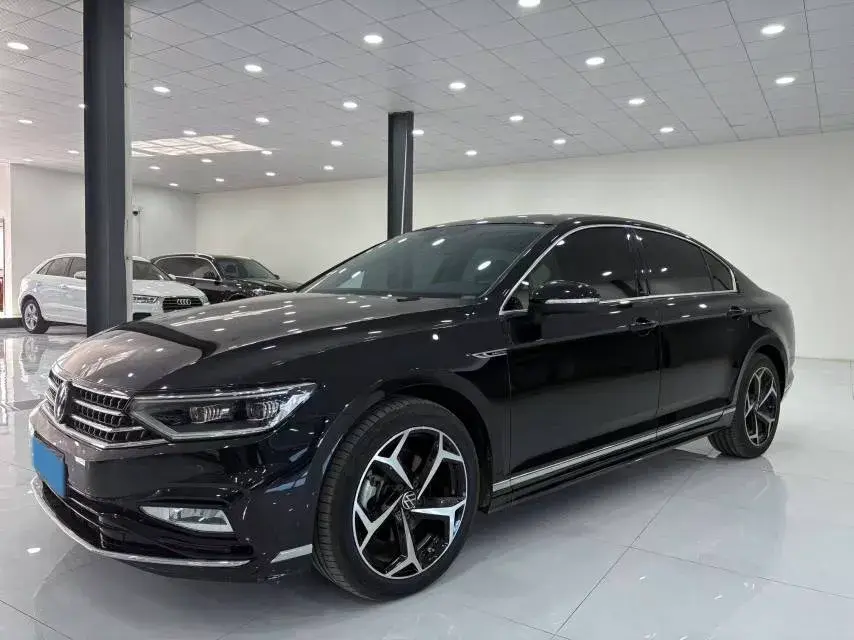 2023 Volkswagen Magotan 2.0T 186HP L4 7DCT