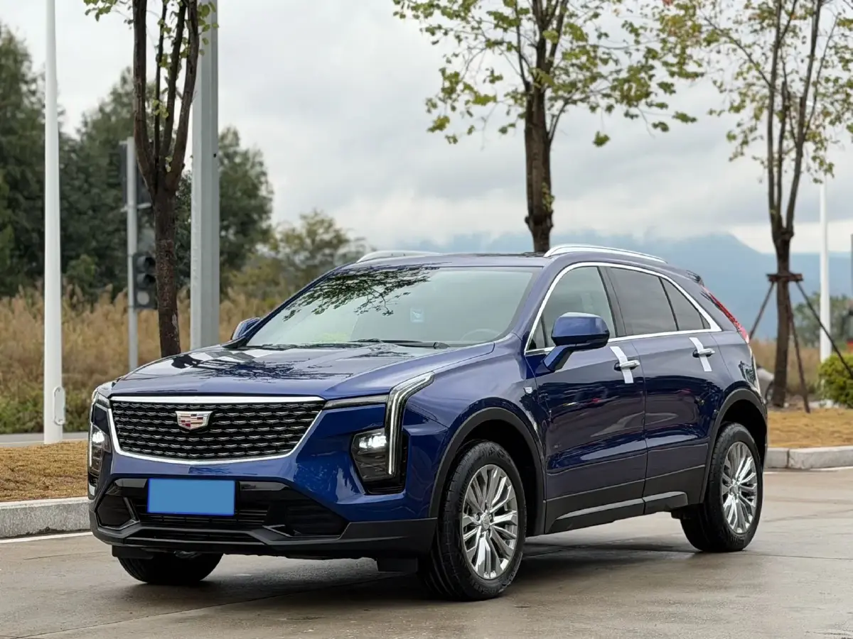 2024 Cadillac XT4 2.0T 237HP L4 9AT