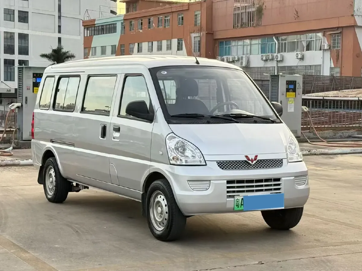 2022 WuLing RongGuang Mini Truck EV BEV 41.5KWH,autocango,china used car exporter,china ev exporter,chinese used car exporter,chinese used ev exporter
