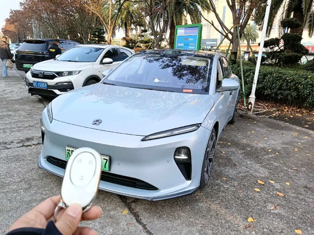 2022 NIO ET5 BEV 75KWH