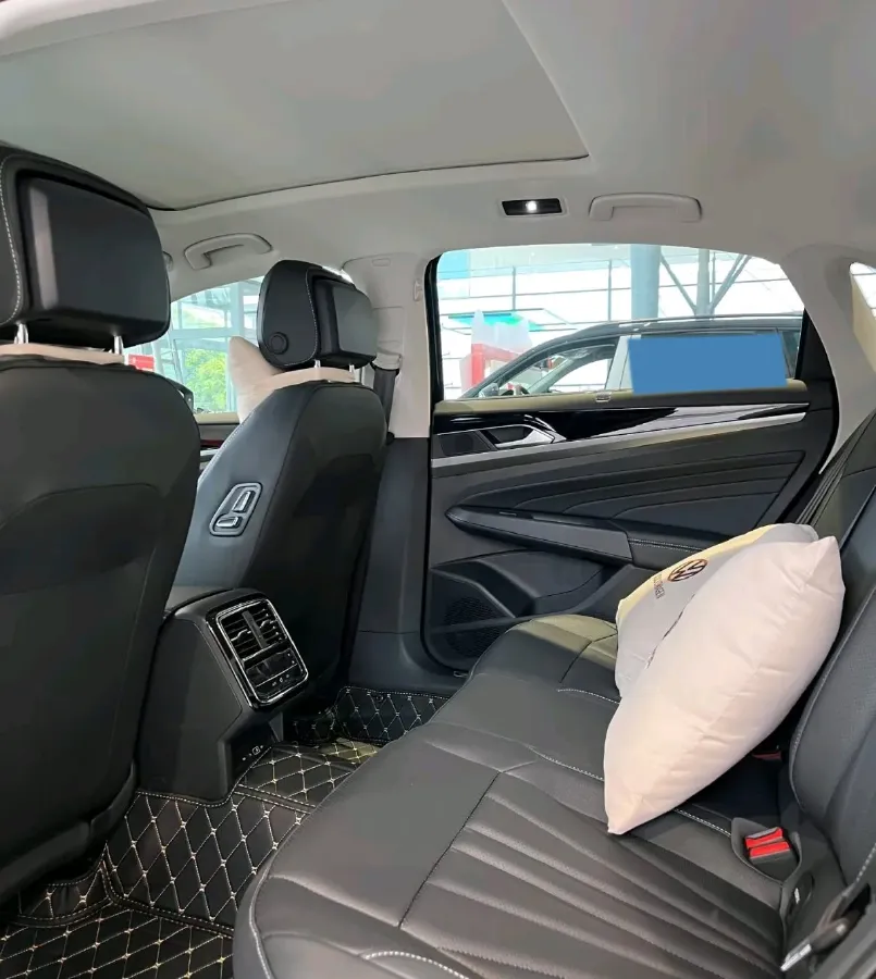 2026 Volkswagen Passat 2.0T 220HP L4 7DCT,autocango,china used car exporter,china ev exporter,chinese used car exporter,chinese used ev exporter