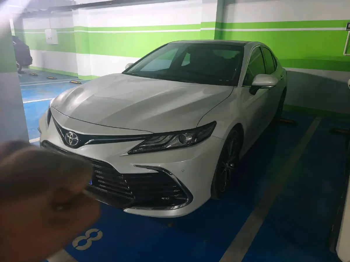 2021 Toyota Camry 2.5L 209HP L4 8AT