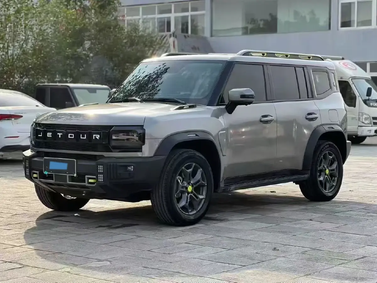 2023 Jetour Traveller 2.0T 254HP L4 7DCT