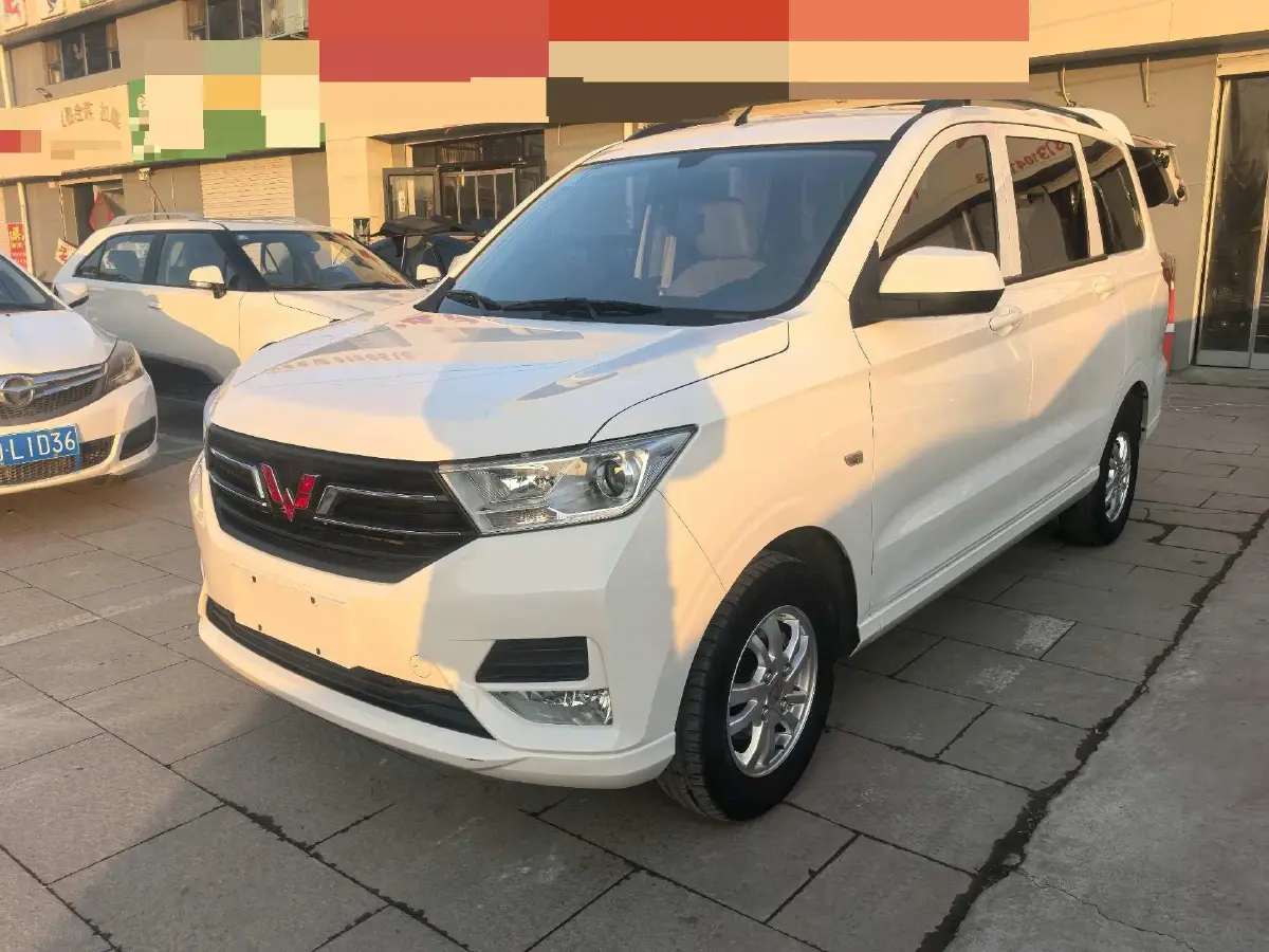 2021 WuLing HongGuang 1.5L 99HP L4 6MT