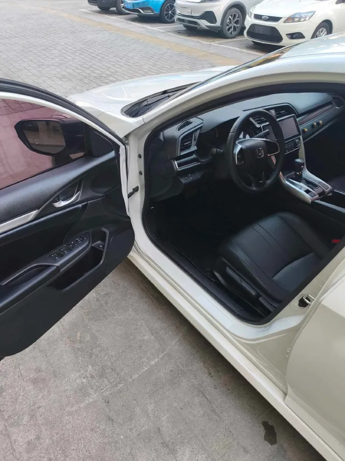 2019 Honda Civic 1.0T 125HP L3 CVT,autocango,china used car exporter,china ev exporter,chinese used car exporter,chinese used ev exporter