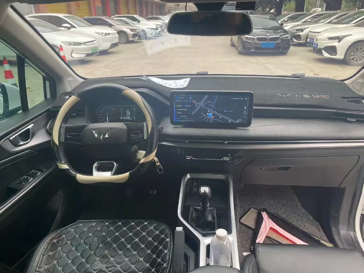 2022 WuLing JiaChen 1.5L 99HP L4 6MT,autocango,china used car exporter,china ev exporter,chinese used car exporter,chinese used ev exporter