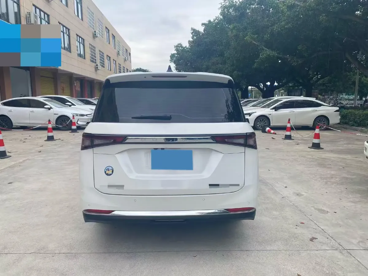 2022 WuLing JiaChen 1.5L 99HP L4 6MT,autocango,china used car exporter,china ev exporter,chinese used car exporter,chinese used ev exporter