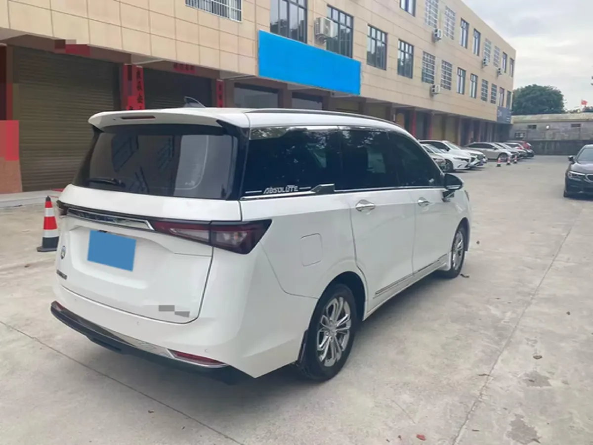 2022 WuLing JiaChen 1.5L 99HP L4 6MT,autocango,china used car exporter,china ev exporter,chinese used car exporter,chinese used ev exporter